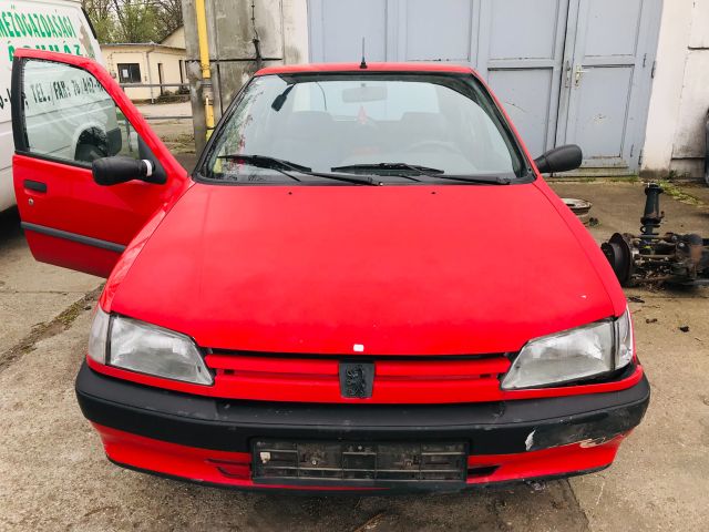 bontott PEUGEOT 306 Bal Fényszóró