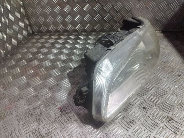 bontott PEUGEOT 306 Bal Fényszóró