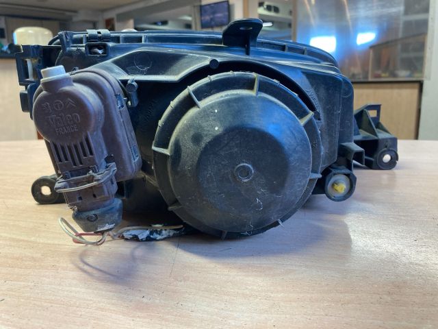 bontott PEUGEOT 306 Bal Fényszóró