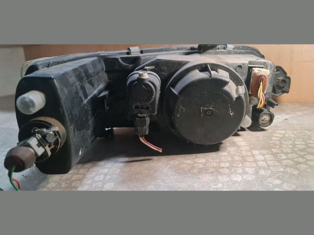 bontott PEUGEOT 306 Bal Fényszóró