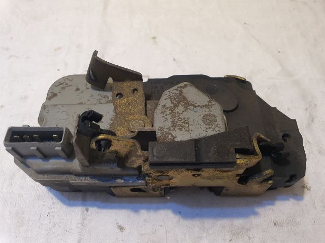 bontott PEUGEOT 306 Bal hátsó Ajtózár