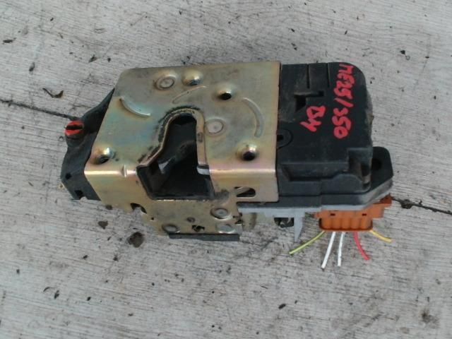 bontott PEUGEOT 306 Bal hátsó Ajtózár