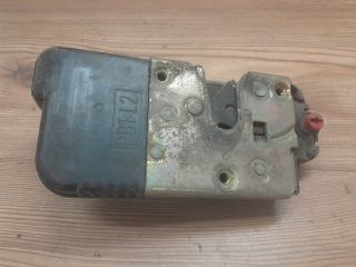 bontott PEUGEOT 306 Bal hátsó Ajtózár