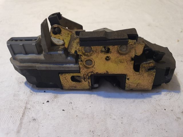 bontott PEUGEOT 306 Bal hátsó Ajtózár