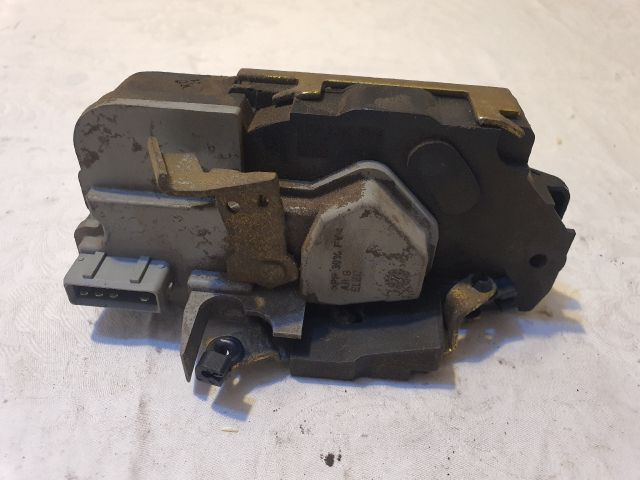 bontott PEUGEOT 306 Bal hátsó Ajtózár