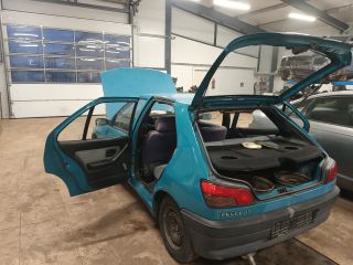 bontott PEUGEOT 306 Bal hátsó Belső Kilincs