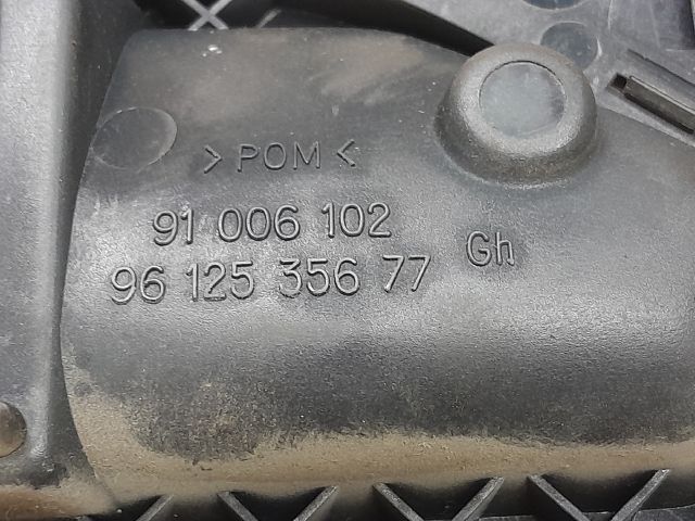 bontott PEUGEOT 306 Bal hátsó Belső Kilincs