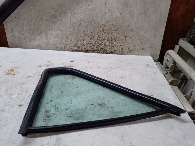 bontott PEUGEOT 306 Bal hátsó Fixüveg (Ajtóban)