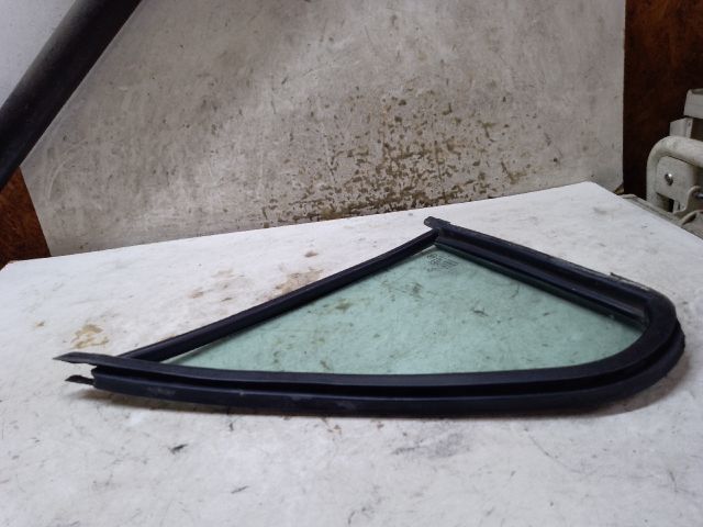 bontott PEUGEOT 306 Bal hátsó Fixüveg (Ajtóban)