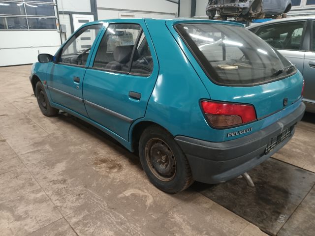 bontott PEUGEOT 306 Bal hátsó Külső Kilincs
