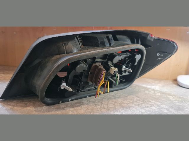 bontott PEUGEOT 306 Bal Hátsó Lámpa