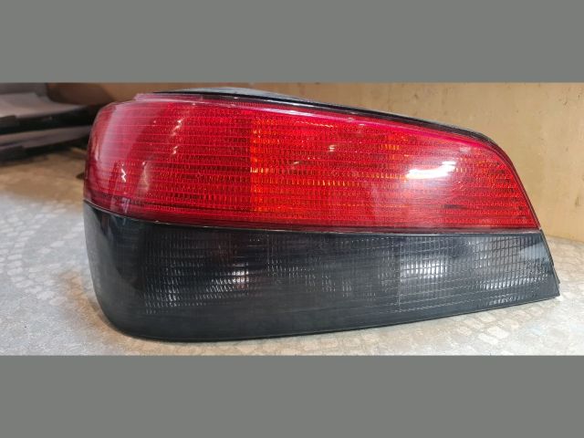 bontott PEUGEOT 306 Bal Hátsó Lámpa