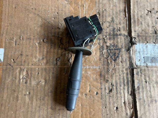 bontott PEUGEOT 306 Bal Kormánykapcsoló Irányjelző