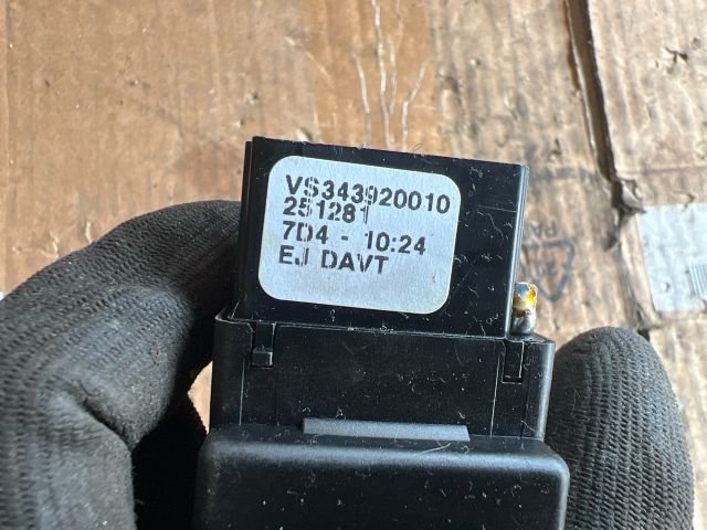 bontott PEUGEOT 306 Bal Kormánykapcsoló Irányjelző