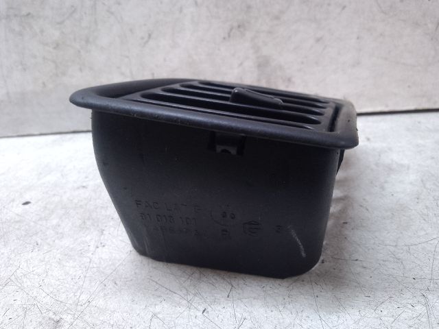 bontott PEUGEOT 306 Bal Szellőző