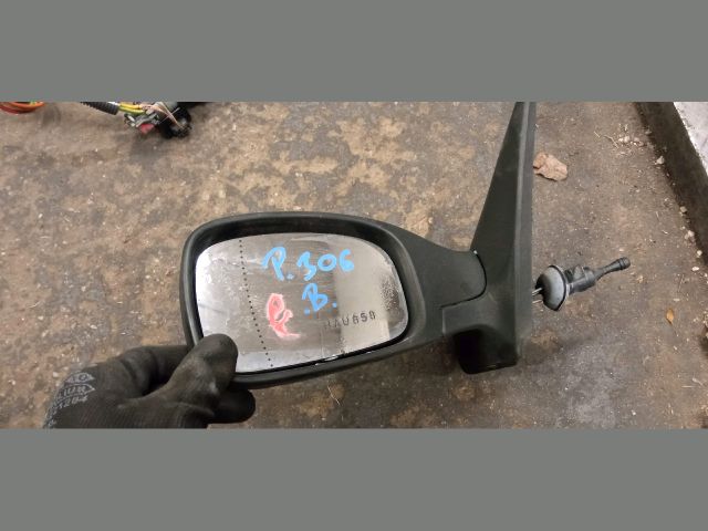 bontott PEUGEOT 306 Bal Visszapillantó Tükör (Mechanikus)