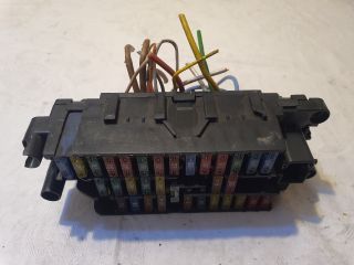 bontott PEUGEOT 306 Biztosítéktábla Utastér