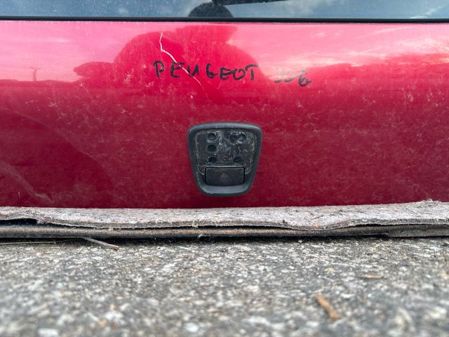 bontott PEUGEOT 306 Csomagtérajtó (Részeivel)