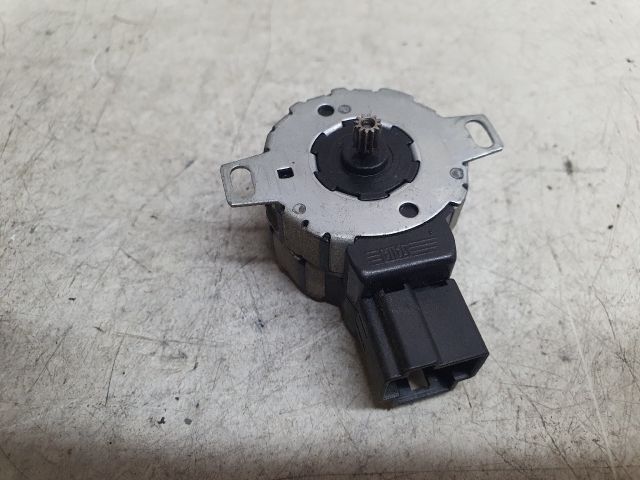 bontott PEUGEOT 306 Fűtés Állító Motor