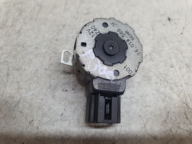 bontott PEUGEOT 306 Fűtés Állító Motor