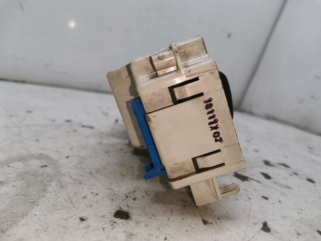 bontott PEUGEOT 306 Fűtéskapcsoló (manuális klímás)