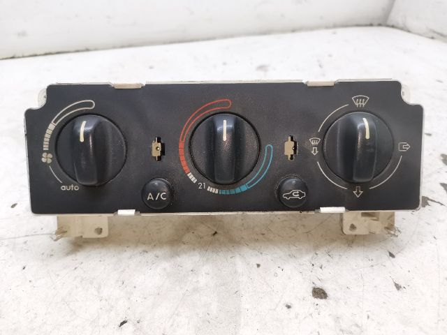 bontott PEUGEOT 306 Fűtéskapcsoló (manuális klímás)
