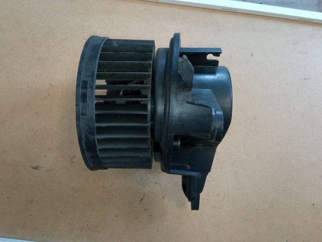 bontott PEUGEOT 306 Fűtőmotor (Nem klímás)