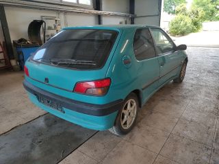 bontott PEUGEOT 306 Hátsó Ablaktörlő Motor