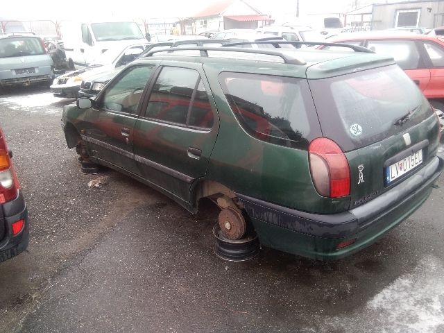 bontott PEUGEOT 306 Hátsó Rendszámtábla Világítás