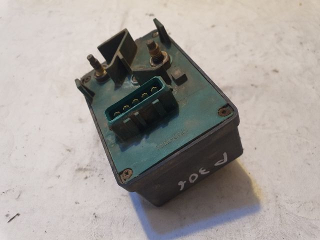 bontott PEUGEOT 306 Izzító Relé