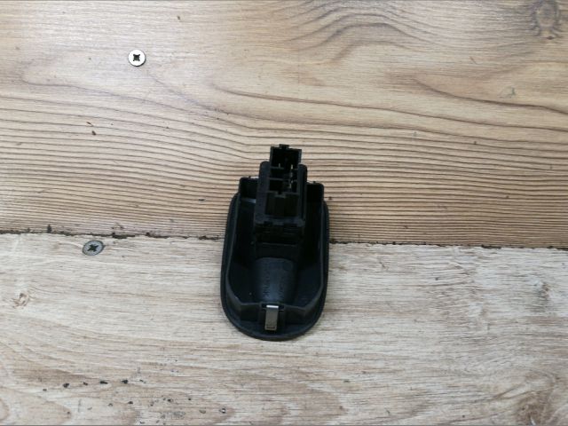bontott PEUGEOT 306 Jobb első Ablakemelő Kapcsoló