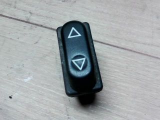 bontott PEUGEOT 306 Jobb első Ablakemelő Kapcsoló