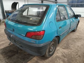 bontott PEUGEOT 306 Jobb első Ablakemelő Szerkezet (Mechanikus)