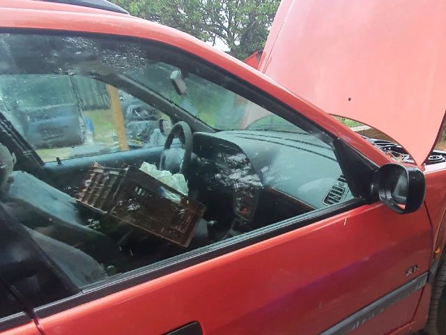 bontott PEUGEOT 306 Jobb első Ajtó (Üres lemez)