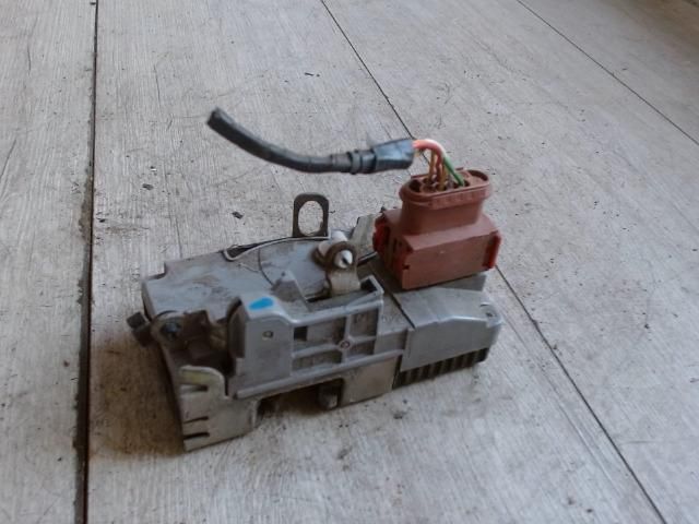 bontott PEUGEOT 306 Jobb első Ajtózár