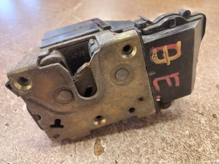 bontott PEUGEOT 306 Jobb első Ajtózár