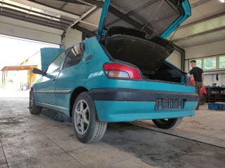 bontott PEUGEOT 306 Jobb első Ajtózár