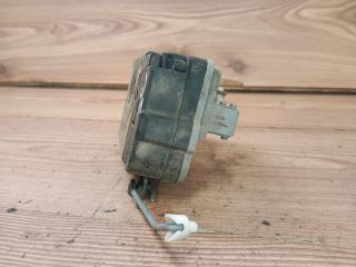 bontott PEUGEOT 306 Jobb első Ajtózár