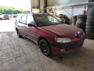 bontott PEUGEOT 306 Jobb első Ajtózár