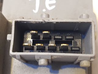 bontott PEUGEOT 306 Jobb első Ajtózár