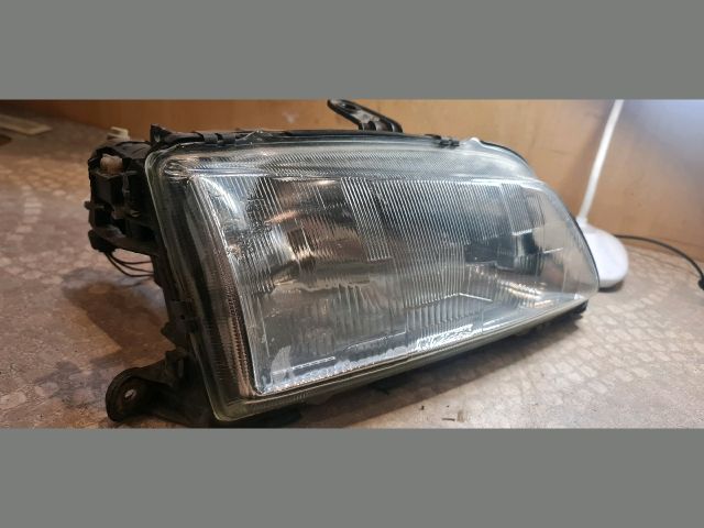 bontott PEUGEOT 306 Jobb Fényszóró