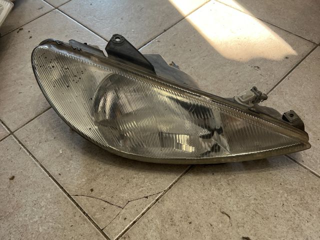 bontott PEUGEOT 306 Jobb Fényszóró
