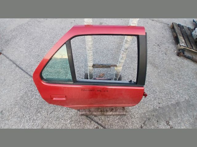 bontott PEUGEOT 306 Jobb hátsó Ajtó (Részeivel)
