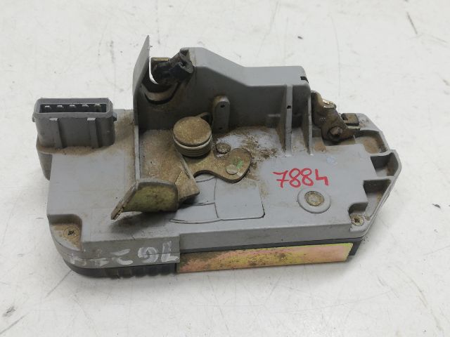 bontott PEUGEOT 306 Jobb hátsó Ajtózár