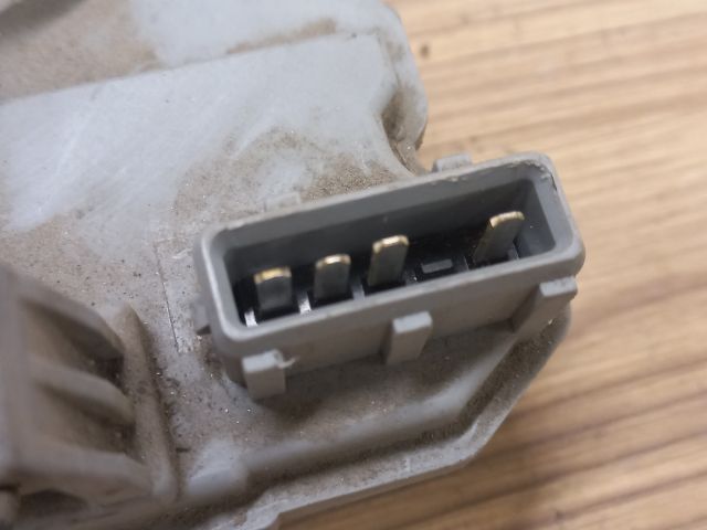 bontott PEUGEOT 306 Jobb hátsó Ajtózár