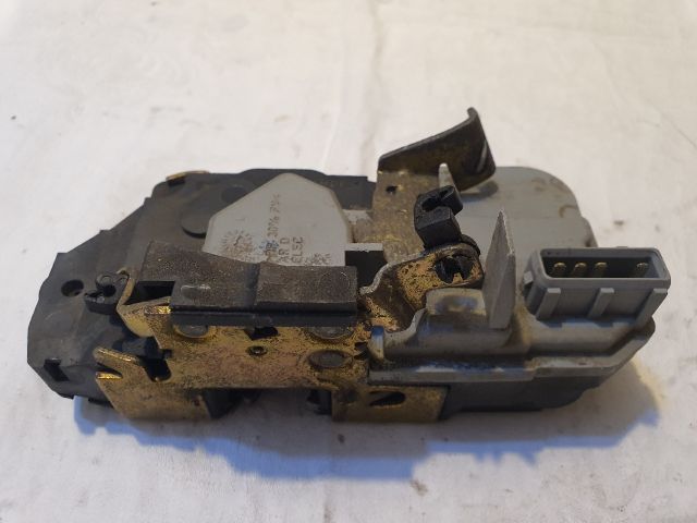 bontott PEUGEOT 306 Jobb hátsó Ajtózár