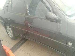 bontott PEUGEOT 306 Jobb hátsó Fixüveg (Ajtóban)