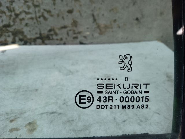 bontott PEUGEOT 306 Jobb hátsó Fixüveg (Ajtóban)