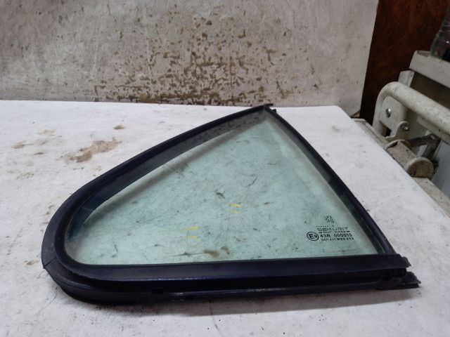bontott PEUGEOT 306 Jobb hátsó Fixüveg (Ajtóban)