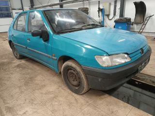 bontott PEUGEOT 306 Jobb hátsó Külső Kilincs